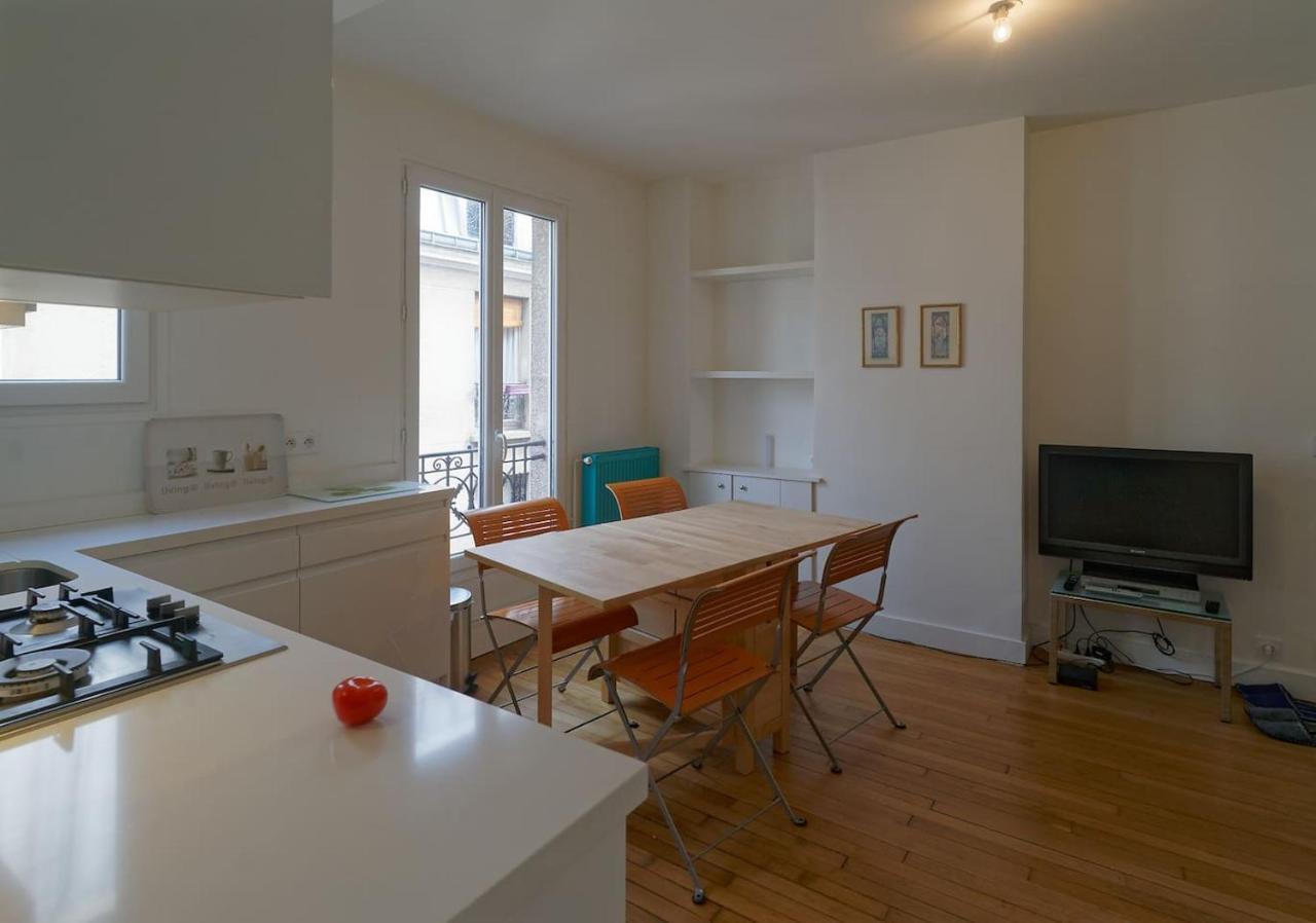 Quiet Apartment Near Montmartre パリ エクステリア 写真